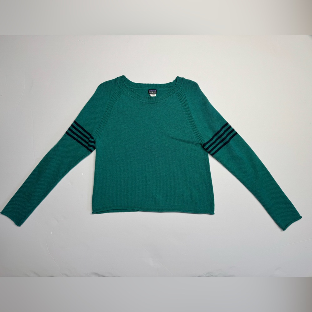 Patagonia Green Sweater with Dark Blue Stripes